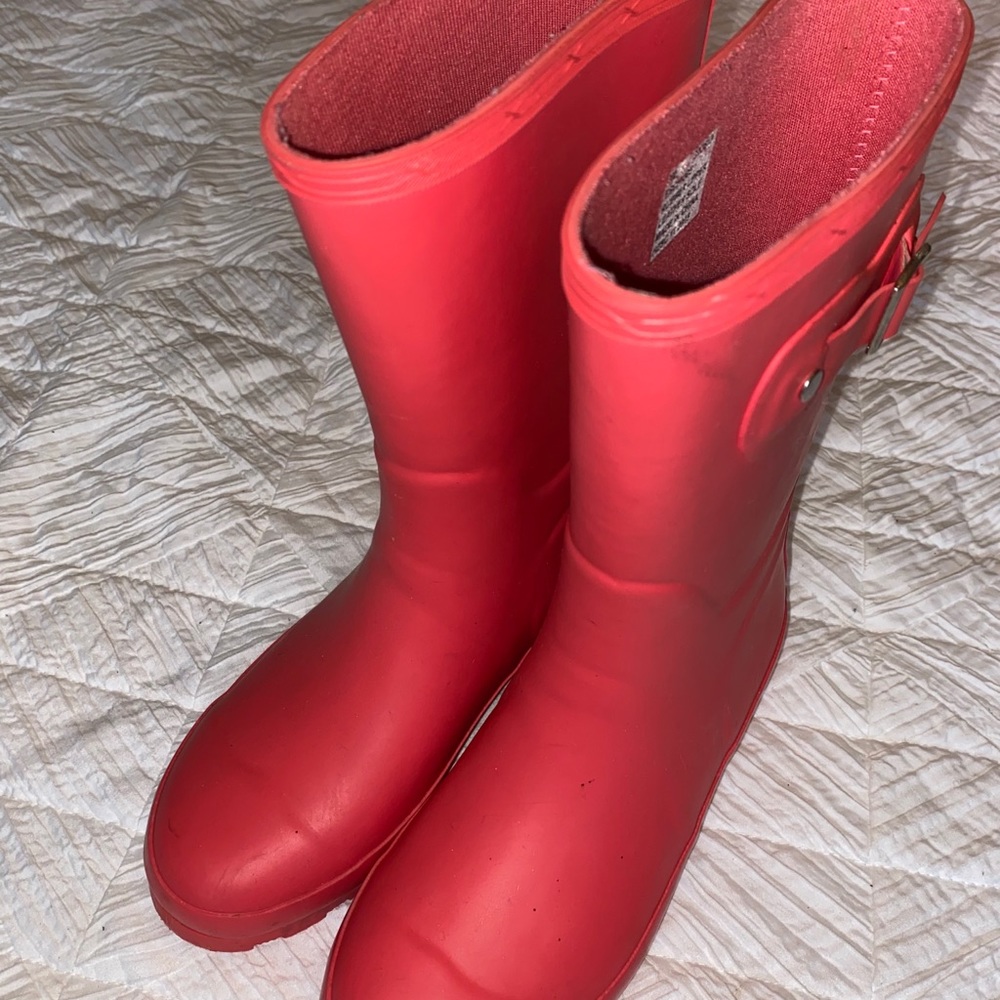 pink rain boots